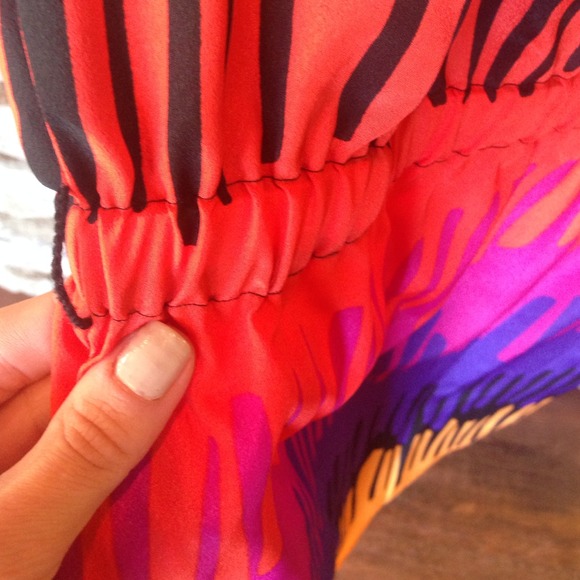 Dress - Picture 3 of 3