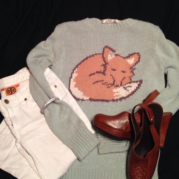 The Fox and the Bow Sweater!