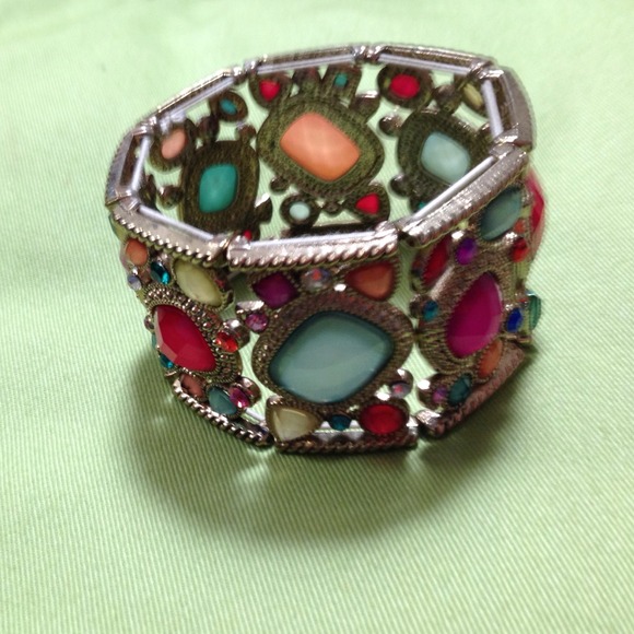 Bracelet