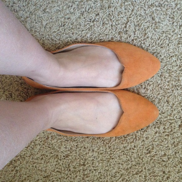 Orang Pointy Ballet Flats Suede