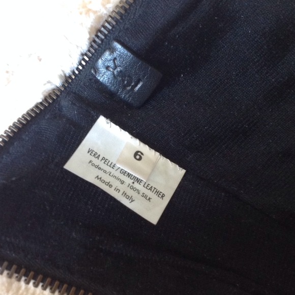 *HOST PICK** 100% authentic YSL zip up gloves - Picture 2 of 2