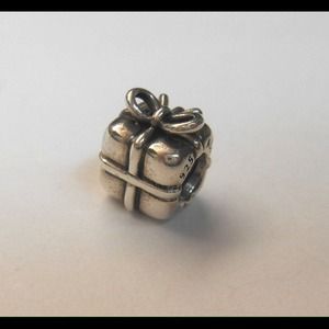 RETIRED birthday present pandora charm