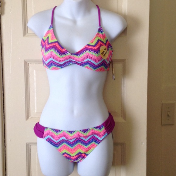 Nice two piece chevron print swimsuit by joe