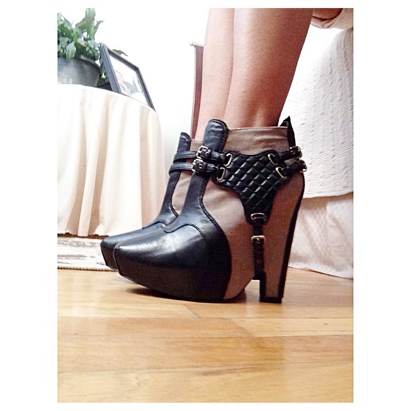HOT!! SAM EDELMAN BOOT HEELS