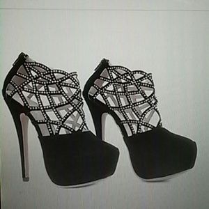 Brand new Rhinstones and openwork pumps