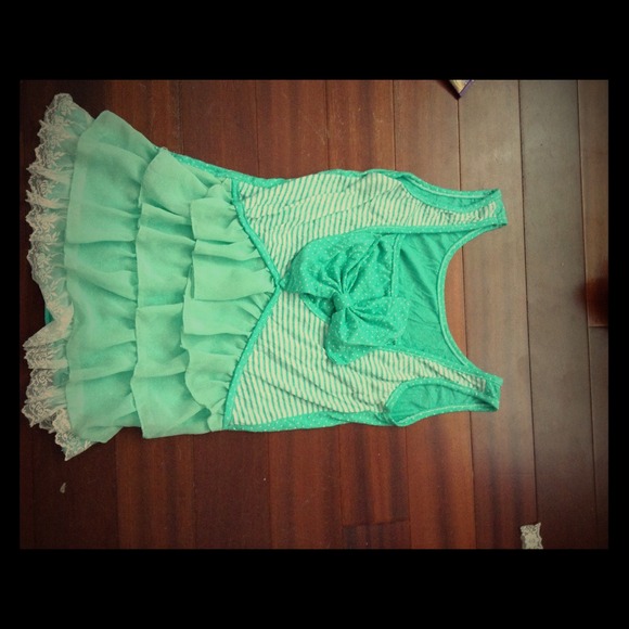 Mint green bow top