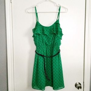 BUNDLE - 4 Dresses & 1 Top