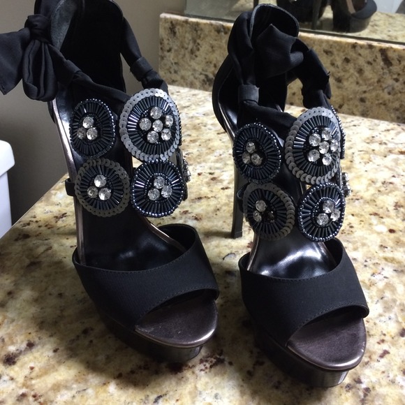 Bakers embellished heel