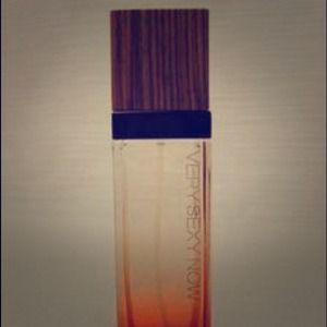 LOOKING FOR THIS! VS Very Sexy Now Perfume
