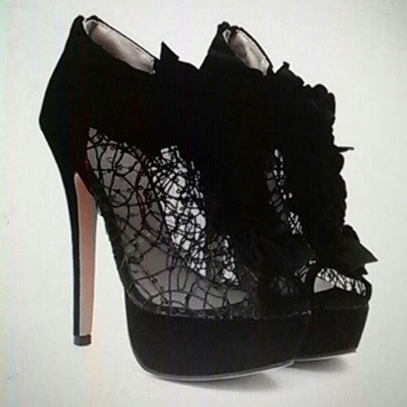 Brand new lacework design shoes