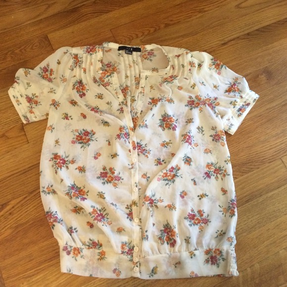 Sheet floral short sleeve shirt