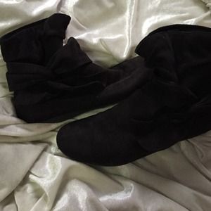 Short black boots- only worn once