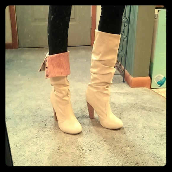 Beige leather boots