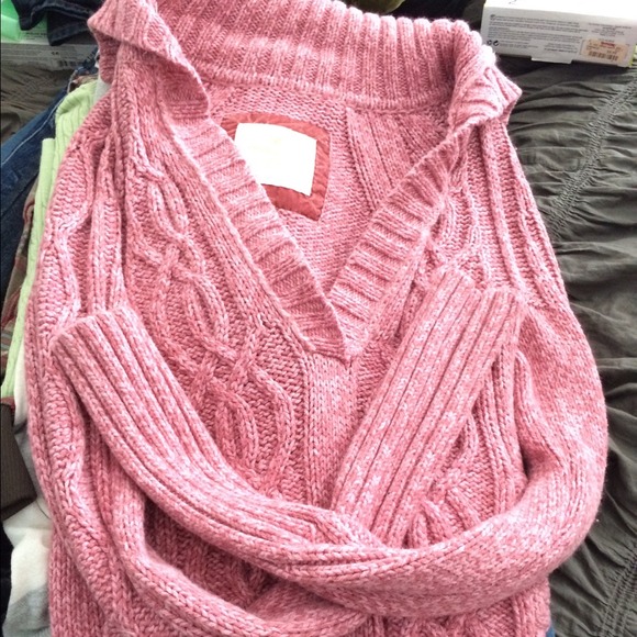 American eagle sweater