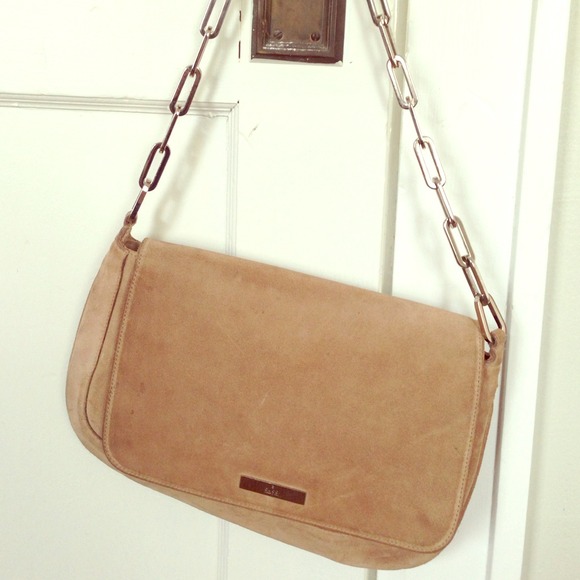 🎉Authentic Gucci Purse w Chain Strap and dustbag!