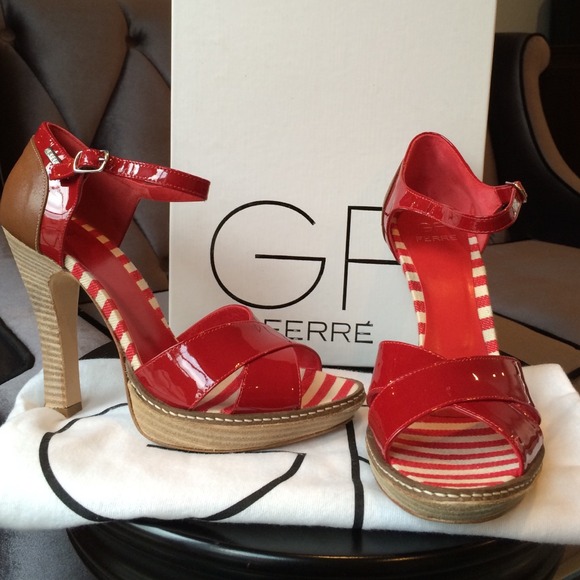 GF Ferre sandals