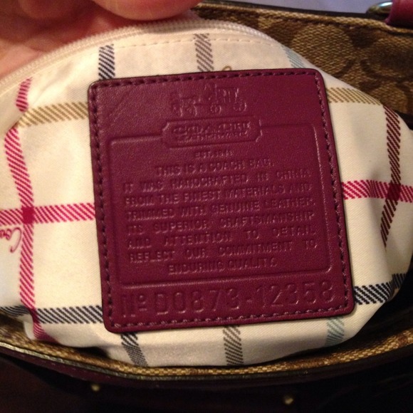 🔴SOLD🔴 Coach Leather Tote Bag✨FINAL PRICE✨ - Picture 2 of 4