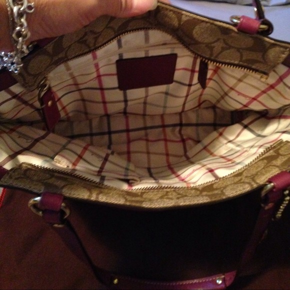 🔴SOLD🔴 Coach Leather Tote Bag✨FINAL PRICE✨ - Picture 3 of 4