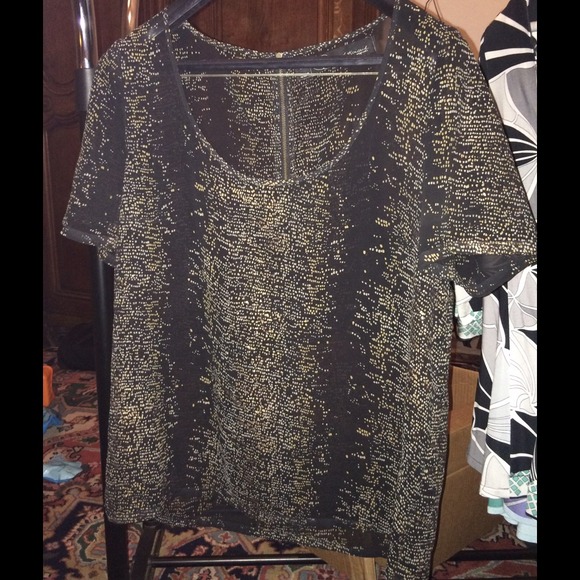 Patterson J. Kinkade black top Size M