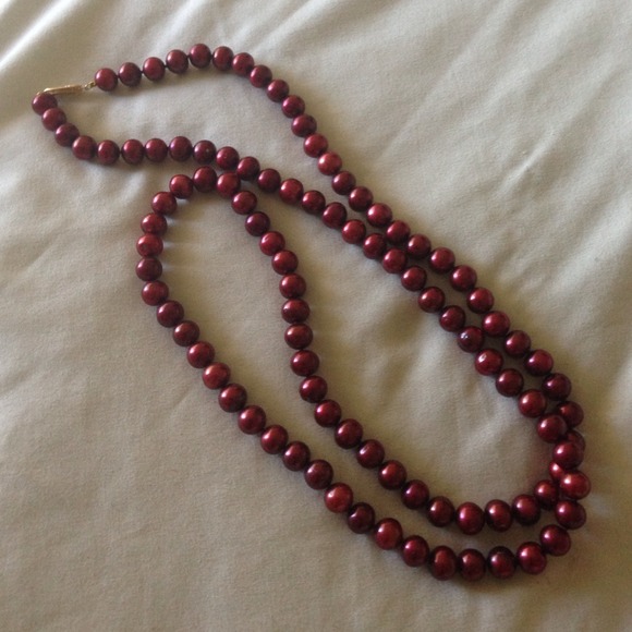 Cranberry red pearl necklace