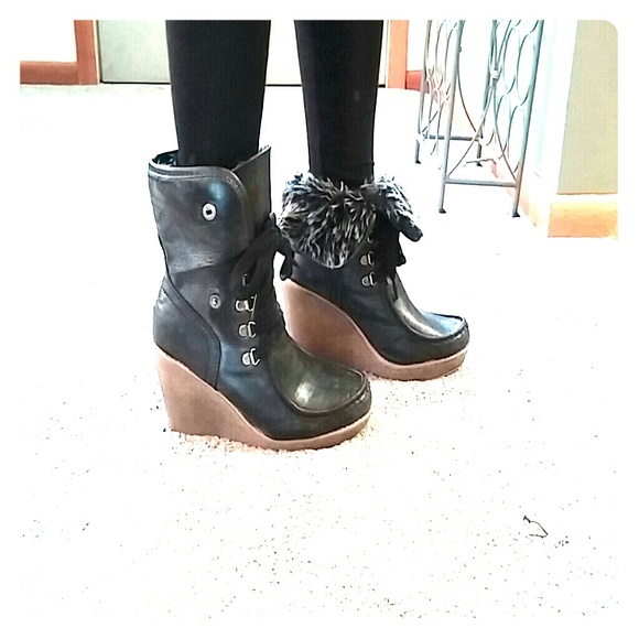 *reserved* Black leather and fur boots