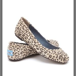 TOMS Leopard flats