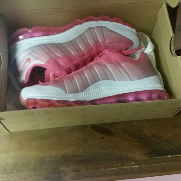 Girls air max sneakers