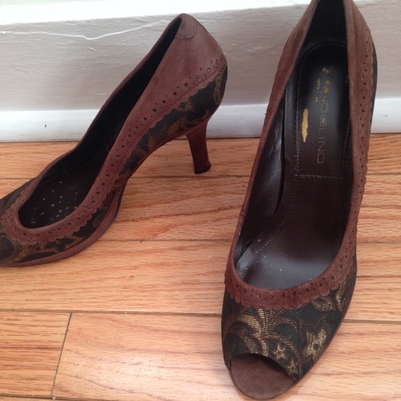 Fall heels - Picture 2 of 3