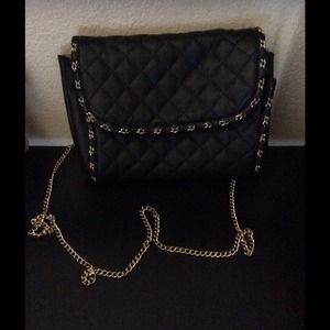 Chain strap purse