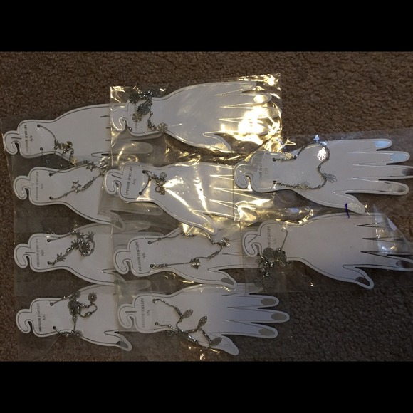 Accessories - Picture 4 of 4