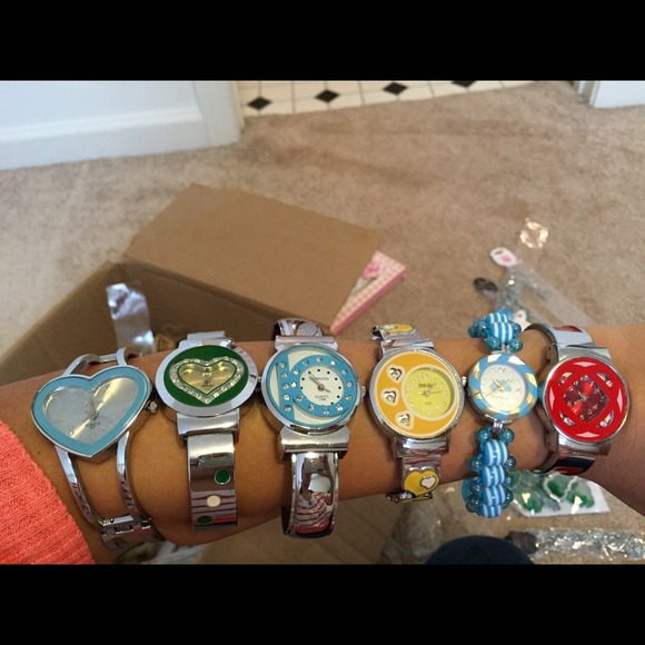 Accessories - Picture 2 of 4