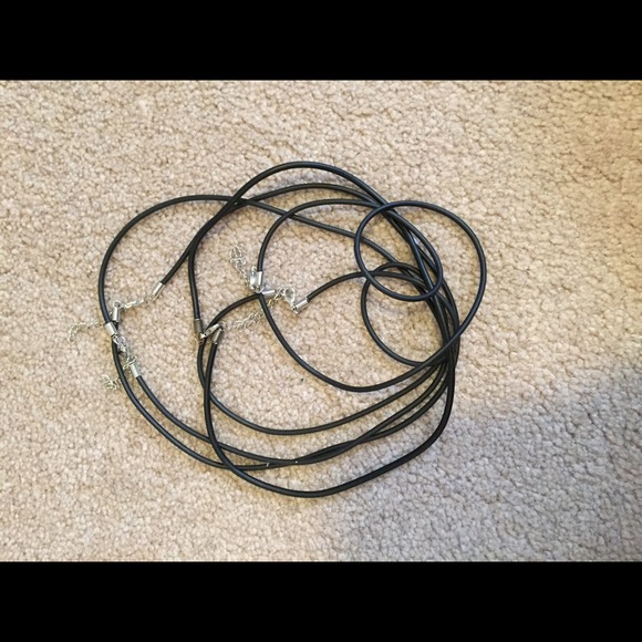 Accessories - Picture 4 of 4