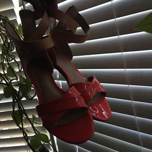 Pour La Victoire Sandals