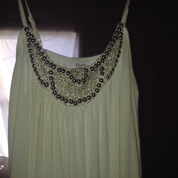 Candie's size small shirt.