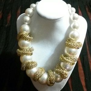 Elegant Neclace. $price drop$