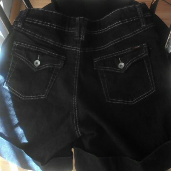Shorts - Picture 2 of 2