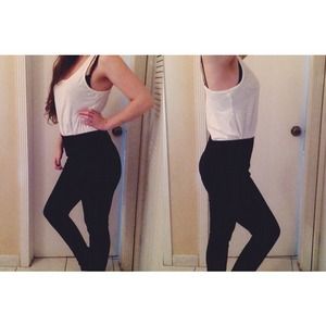 High-waisted black pants/leggings NWT