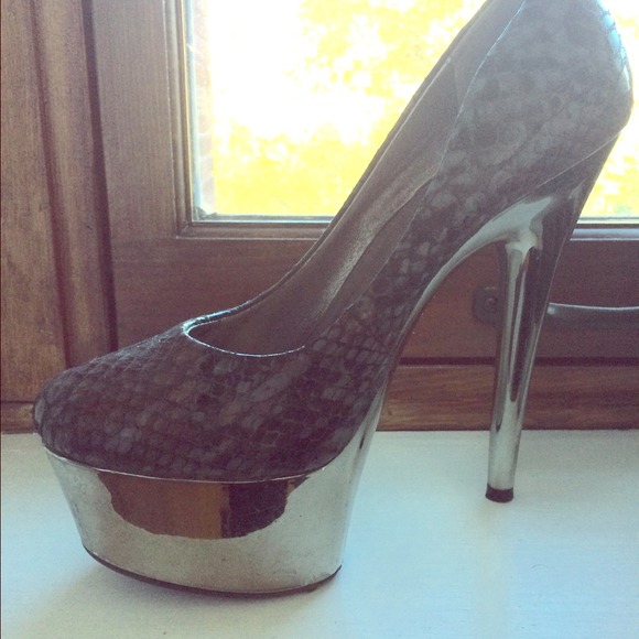 Blue Snake print platform stiletto.