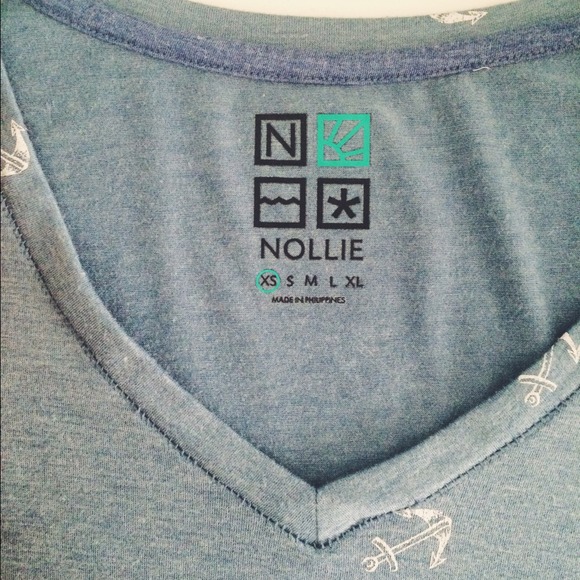 Anchor patterned t-shirt! - Picture 3 of 4