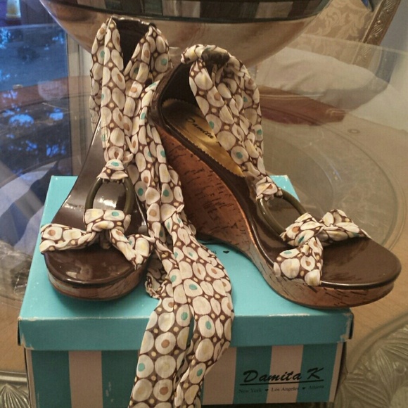 DAMITA K.  Style: DAZZLE-12. Like new with box.