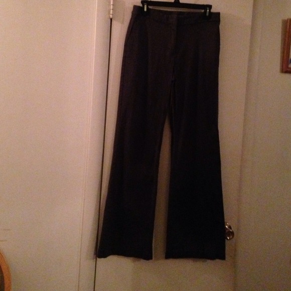 Newport News gray pants