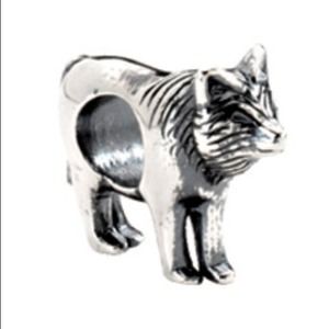 Kera Sterling Silver Wolf Bead