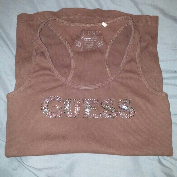 Guess tank