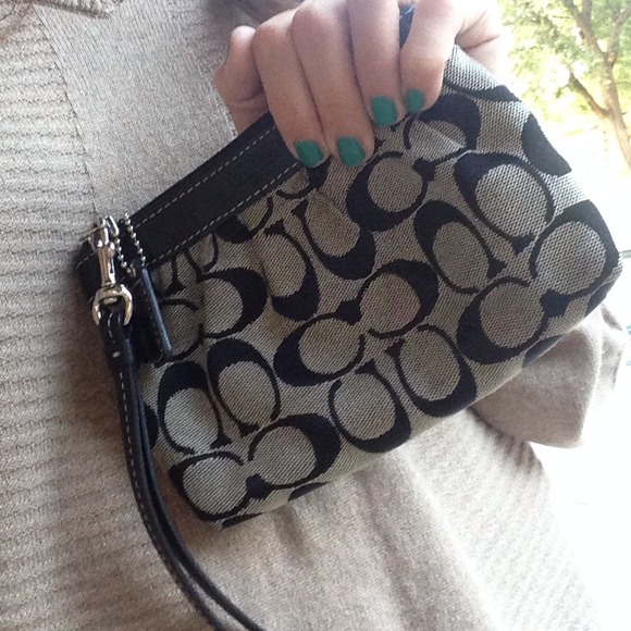 Authentic Coach Wristlet - Picture 2 of 4