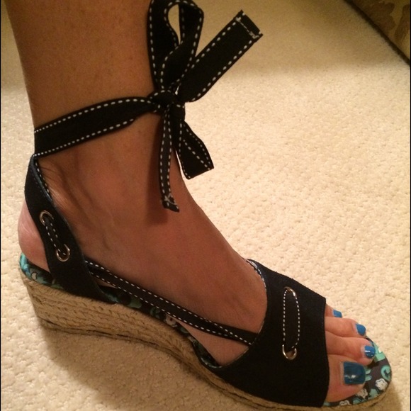 Lands End Wedge strap sandal