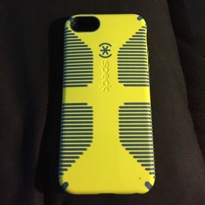 Speck iPhone 5/5S case with grip
