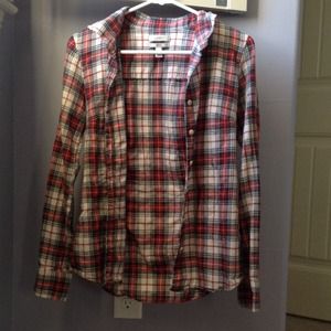 Plaid collared button up shirt