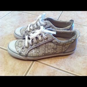 Coach shoes🚫no trades🚫