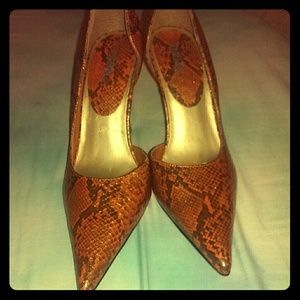 Orange pointy toe heels