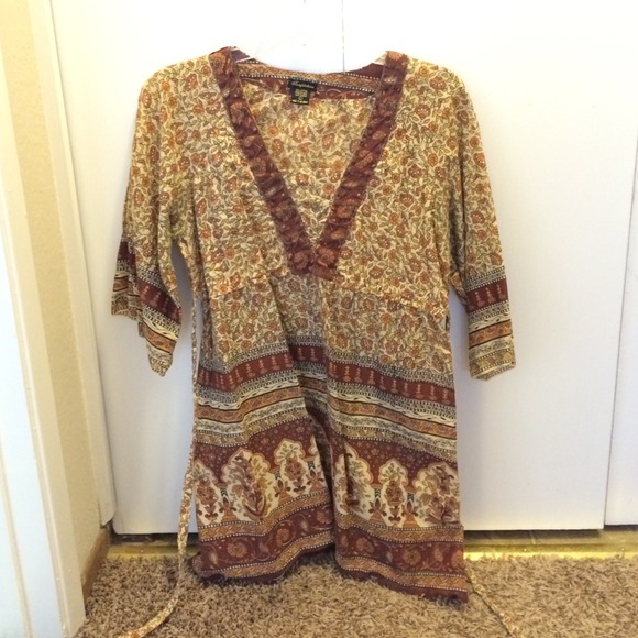 Ethnic top